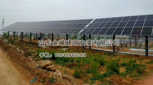 農(nóng)光互補(bǔ)光伏安裝施工現(xiàn)場